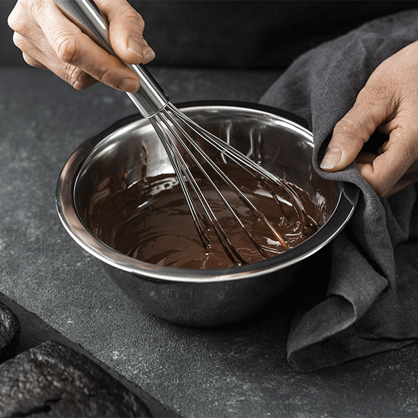 Comment utiliser un bain marie pour faire fondre du chocolat ?